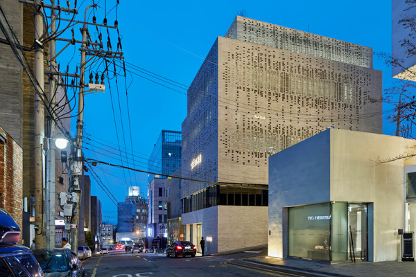 Seoul (Zuid Korea) - Corso Terra Dragwire  - VTB (S.Anselmo)